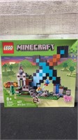 New Sealed Minecraft 427 Piece Lego Kit