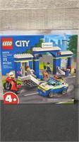 New Sealed Lego City 172 Piece Lego Kit