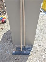 Pair of Kraft Tool Co Concrete Placer's