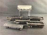 Vintage Lionel Train Box Cars & Flat Cars