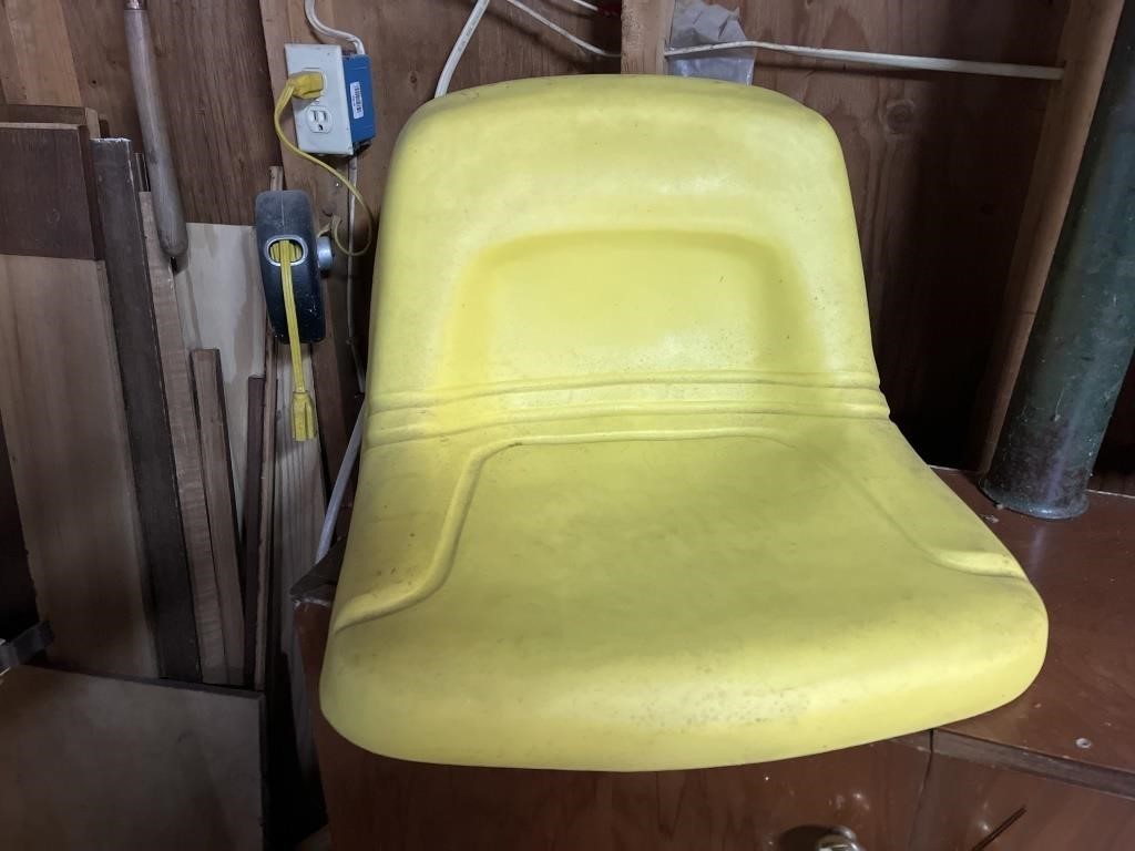 Lawn Tractor Universal Seat