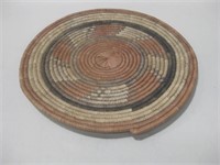 14" Round Woven Mat