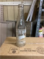 White deer beverages, clear bottle