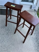 2 saddle stools