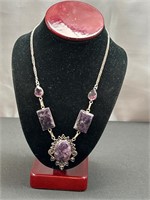 Necklace with purple accents. Clasp 925