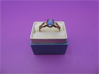 10 K Yellow Gold Blue Gemstone Ring Size 4.5 ,
