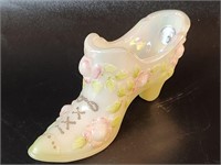 FENTON IRIDIZED PINK CABBAGE ROSE SHOE hand