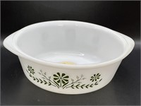 Glasbake Green Daisy Casserole 8 1/2”