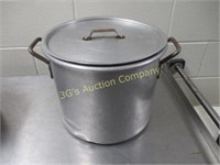 Wearever 8120 Stock Pot with Lid - 81