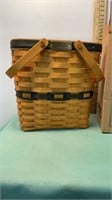 Lindenberger, 2001 collector club basket with box