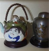 Teapot and ginger jar
