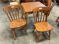 Drop leaf table,two chairs