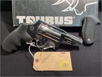 Taurus The Judge Rev 45LC/410ga orig box