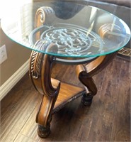 696 - GLASS TOP SIDE TABLE 26.5"DIA
