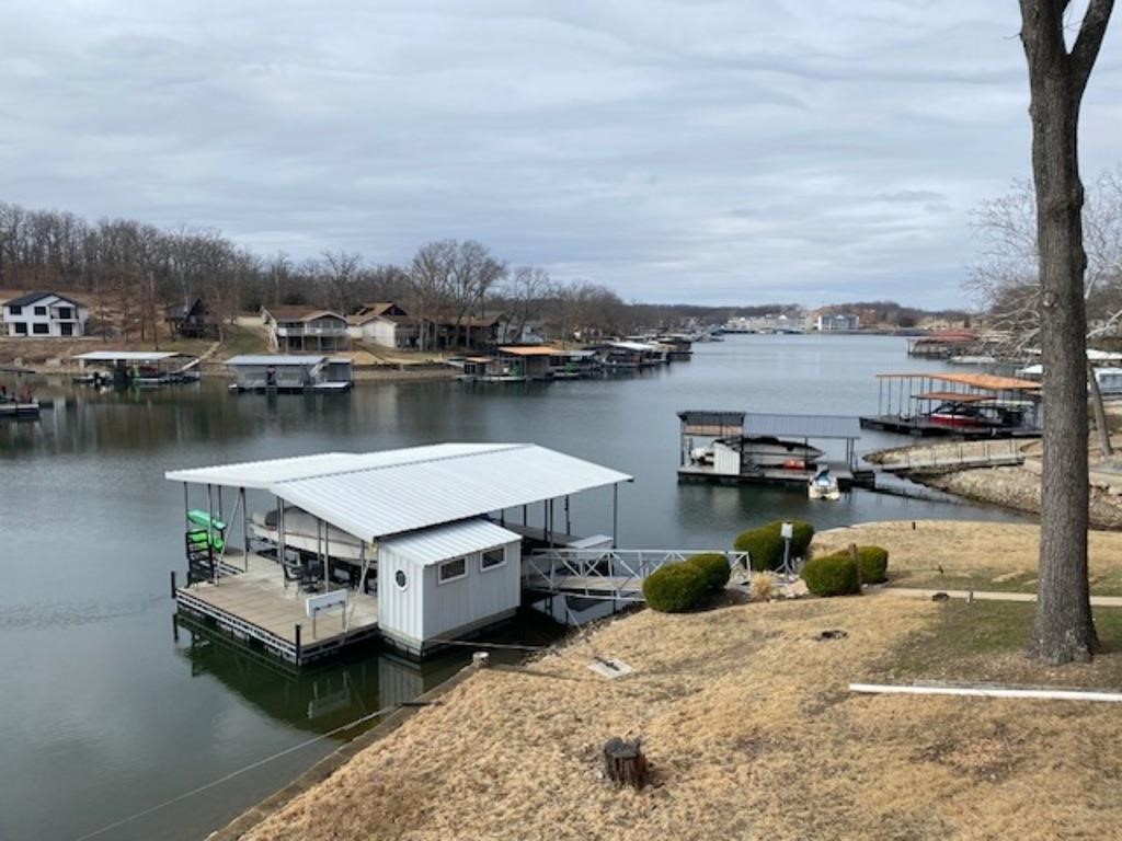 3 Lakefront Homes- Tuesday April 16 @ 12 pm (ct)