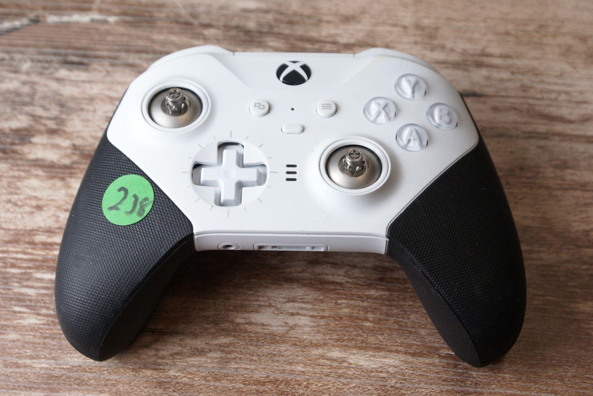 Xbox Elite Series 2 Gaming Controller