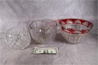 Decrative Pressed Glass Bowls x 3