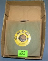 Mixed group of vintage 45 RPM records