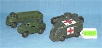 Group of 4 early Dinky military toys