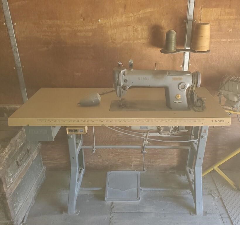 Singer 281-1 Industrial Sewing Machine