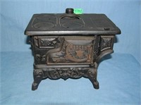 Cast iron crescent child's stove