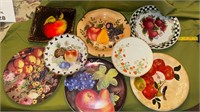 Assortment of decorative plates. See pictures.