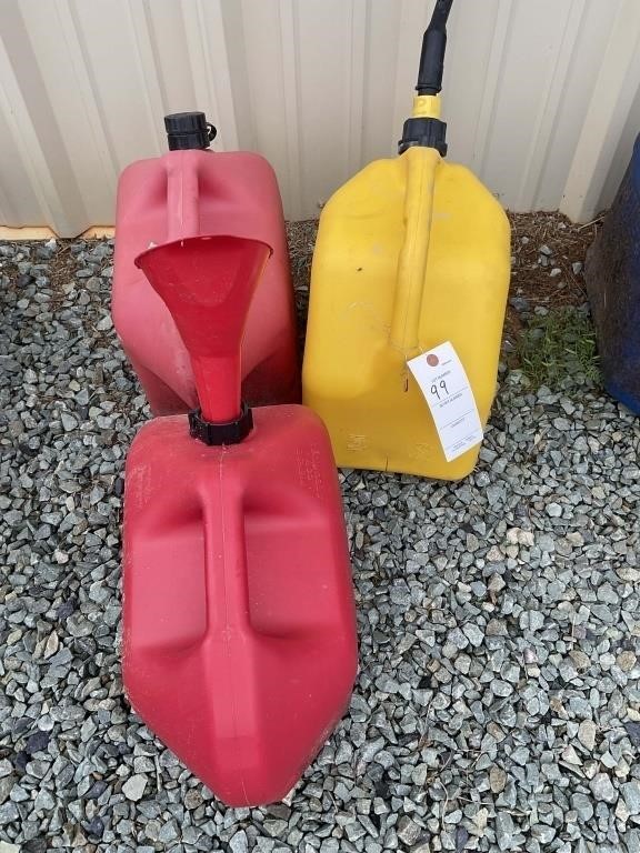 GROUP OF 5 GALLON GAS CANS