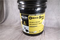 Black Jack Drive-Seal 200 Filler & Sealer 4.75 gal