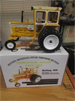 minneapolis moline G750 toy tractor w/box