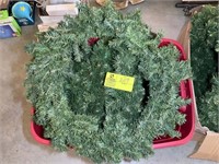 BOX OF 6 24IN CHRISTMAS WREATHS