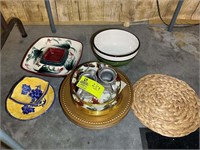 GROUP OF SERVING BOWLS AND DISHES, CHARGERS