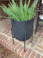 PAIR OF PLASTIC PLANTERS WITH METAL STANDS 16INX 2