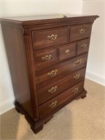 5 DRAWER CHEST OF DRAWERS BY THOMASVILLE, NO CONTE