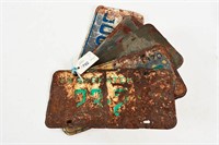 LOT OF RUSTY LICENSE PLATES