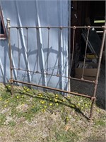 Antique iron decorative bed with rails (unique