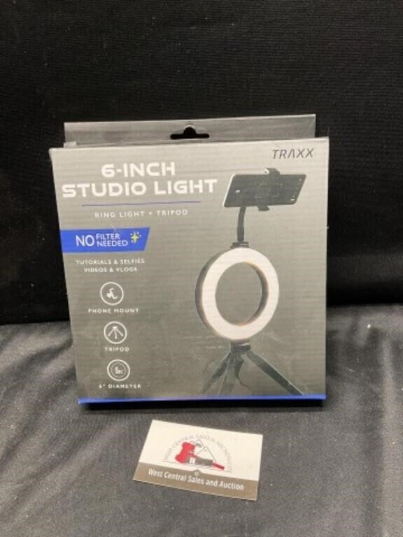 6in Studio Light