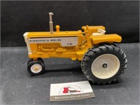 Ertl Minneapolis Moline G750 Tractor