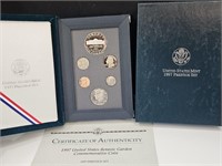 1997 U.S. Mint Prestige Coin Set  Silver Dollar +