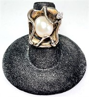 Large Vintage sterling Pearl Ring 9 Grams Size 6