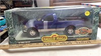 Ertl American muscle 97 ford F150 XLT scale 1/18