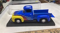 56 ford pick up scale 1/24 hood opens won’t stay