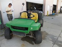 John Deere Gator