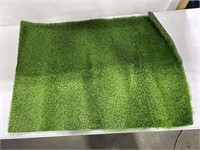 ARTIFICIAL GRASS 40IN X 28IN