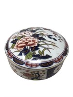Imari Ware porcelain Japanese round lidded dish
