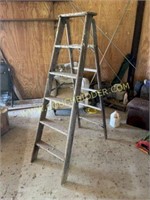6 foot wood  step ladder