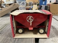 Vintage NIB Ertl 1/16 Red Side Dump Wagon