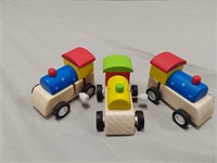 3 Wooden Wind-Up Train Cars (New)