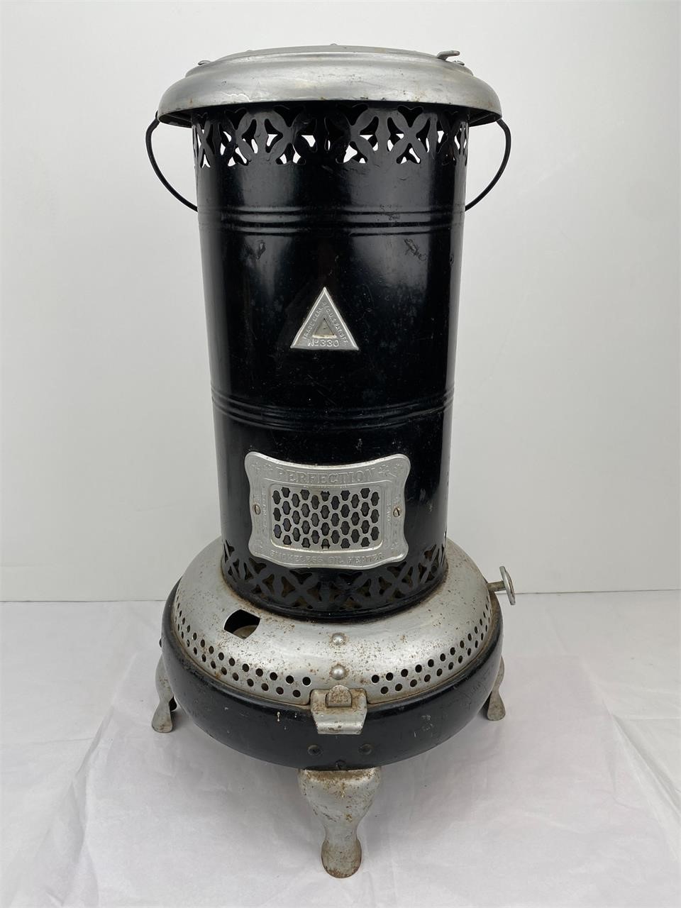 1913 Perfection Smokeless Oil Heater