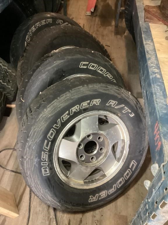 Cooper Discovery Used Tires & Rims