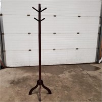 6 ft Coat Rack       -QU